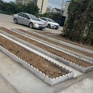 七台河 花边石、花围石、花园石安装效果