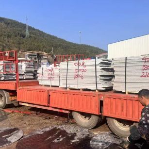 七台河 芝麻灰花岗岩光面毛板出货日常