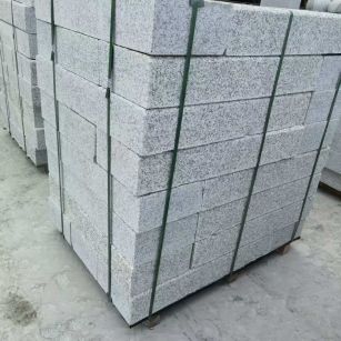 七台河 芙蓉白火烧两面路沿石