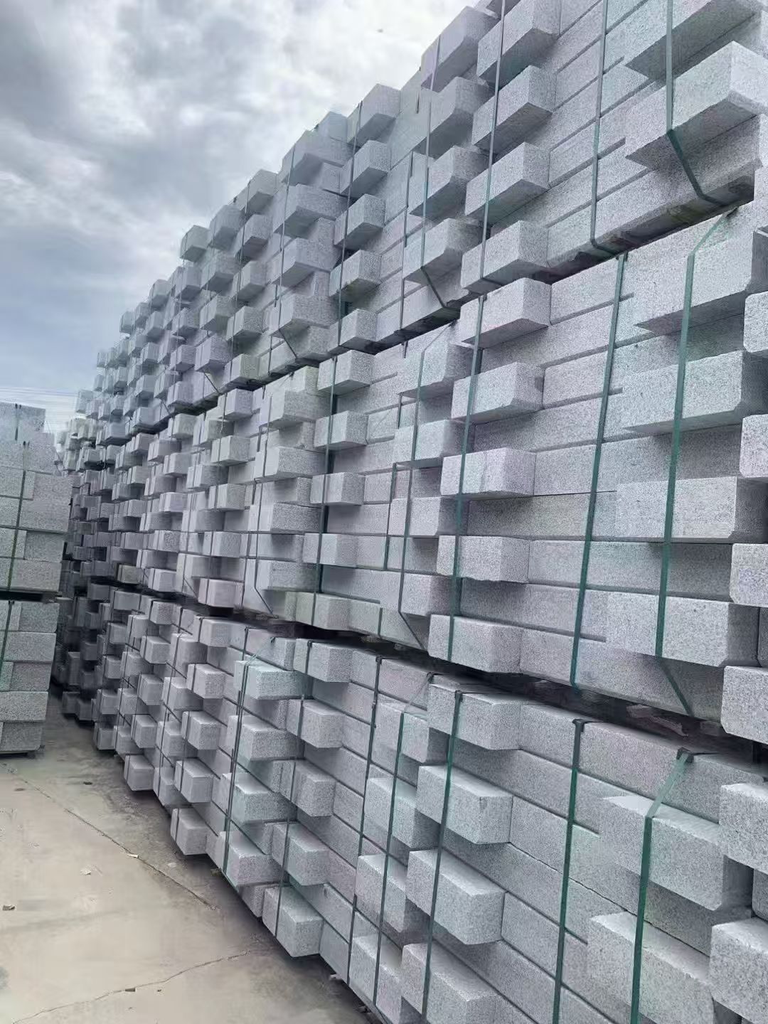 七台河 芝麻灰侧石