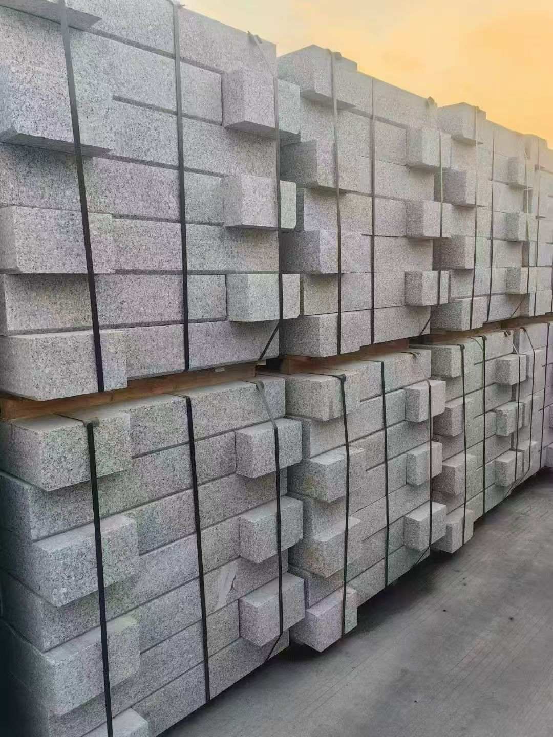 七台河 芝麻白路沿石