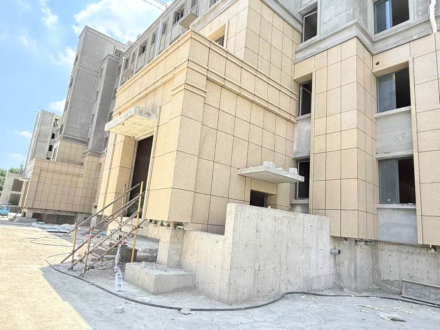 七台河 黄金麻干挂，工地实拍