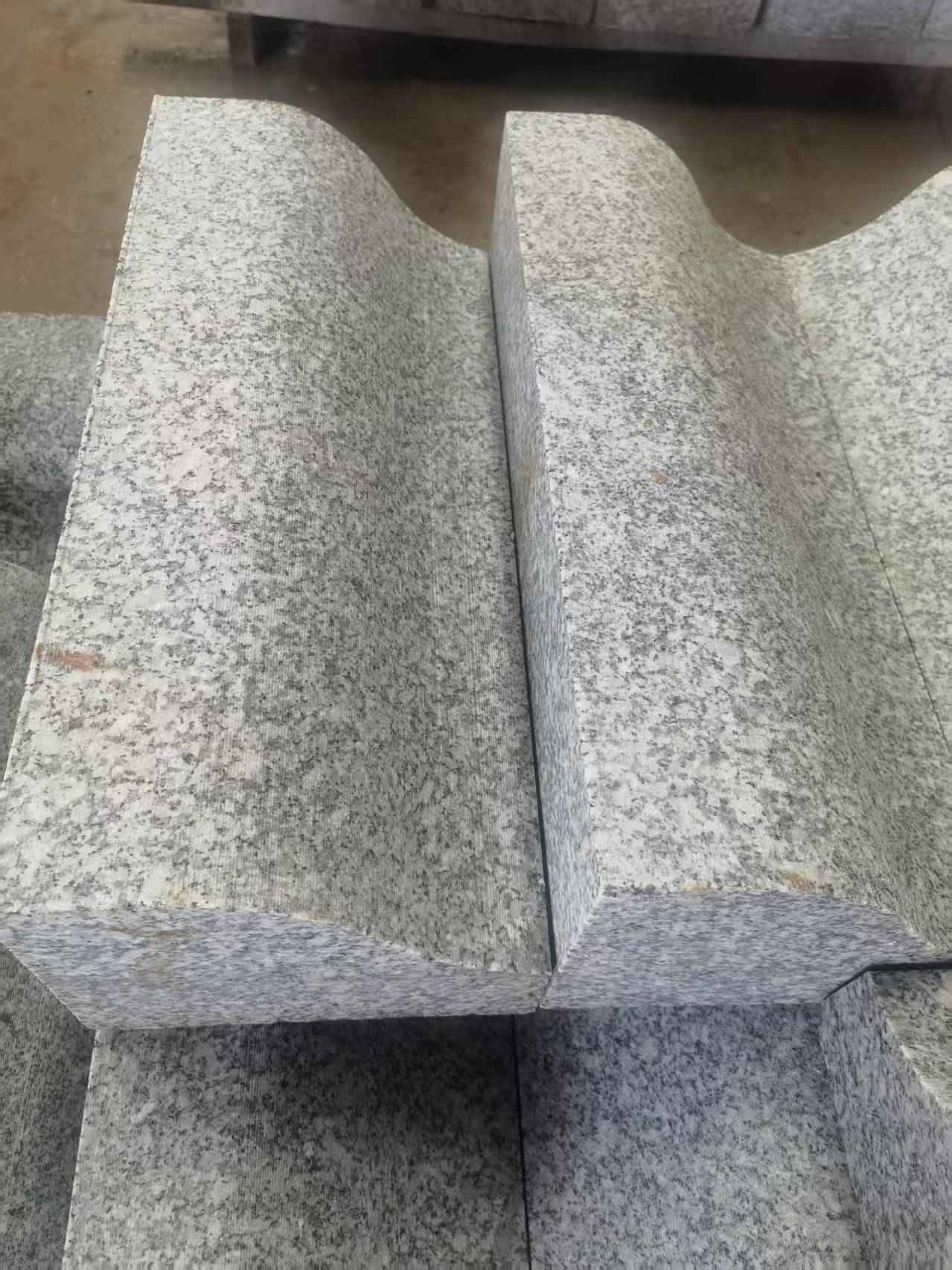 七台河芙蓉白S型拉丝面路沿石