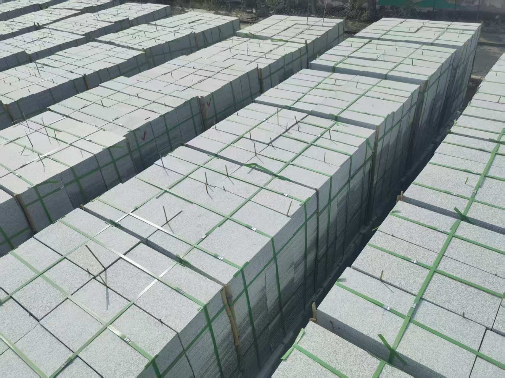 七台河 芝麻白1.8公分火烧300*600地铺，清仓大甩卖