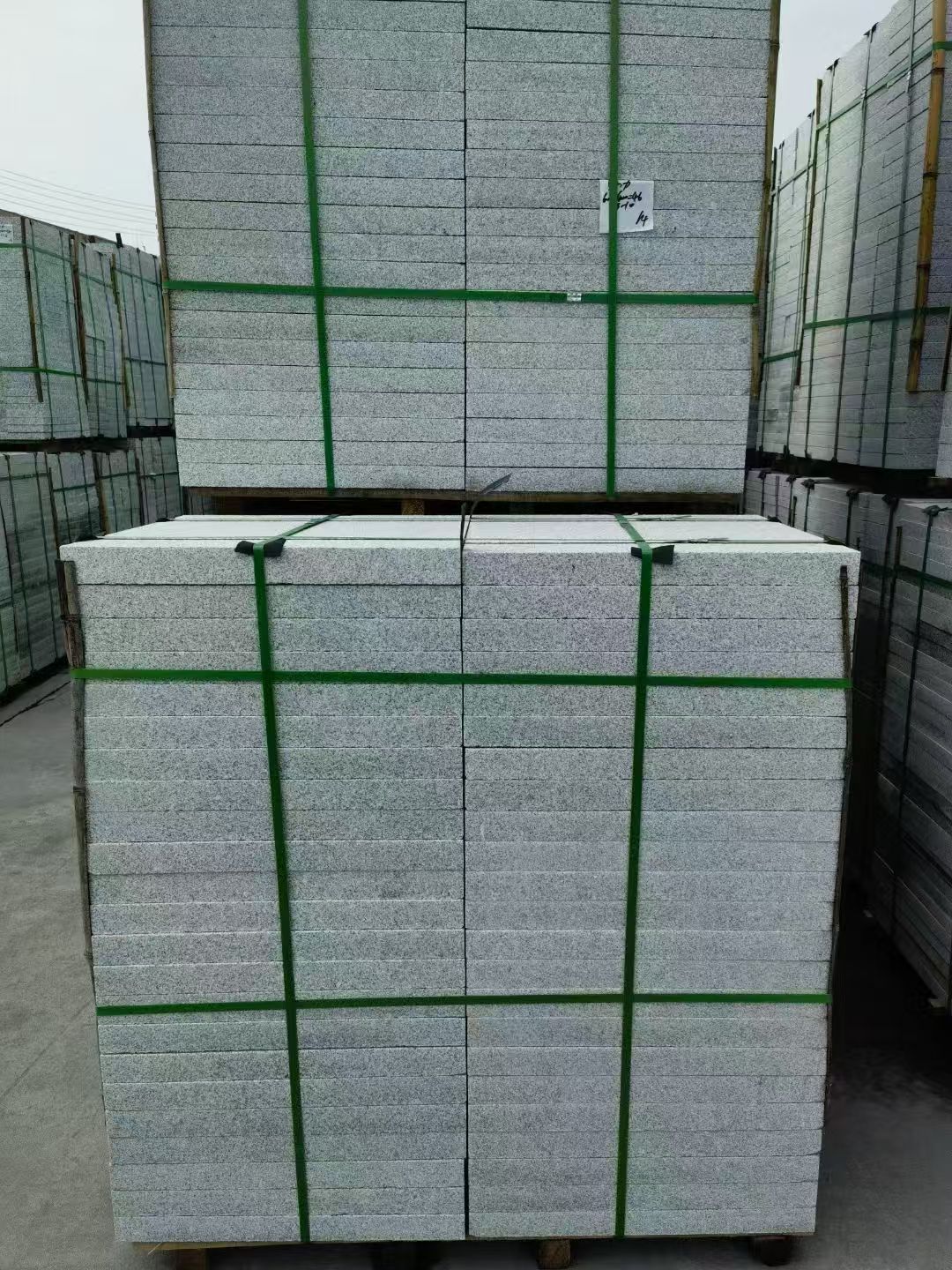 七台河 火烧面地铺石，街道广场园林市政工程板，1.8~5.0厚均有现货