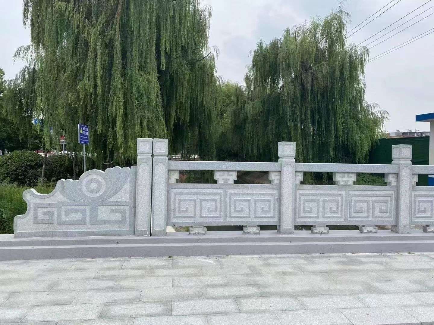 七台河 芝麻灰桥栏杆、河道栏杆安装效果